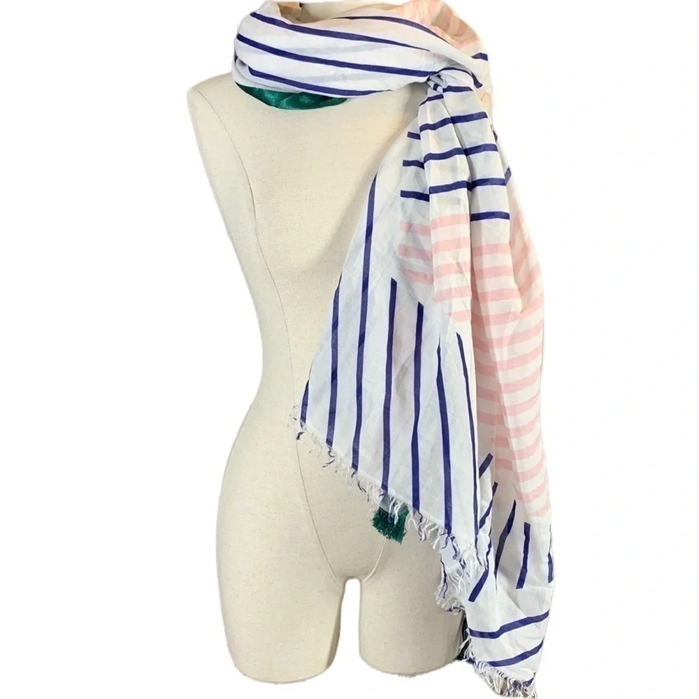 Ann Taylor many different